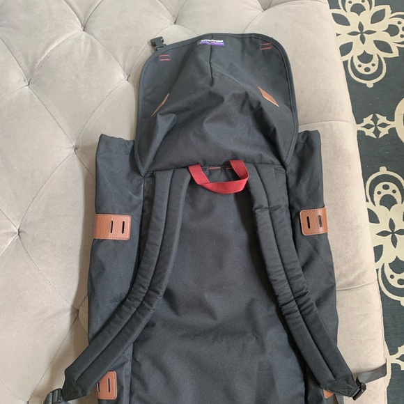 Patagonia backpack - Picture 3 of 3